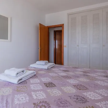 5 Chaparil Beach, Flat 3 With Sea Views Apartment *