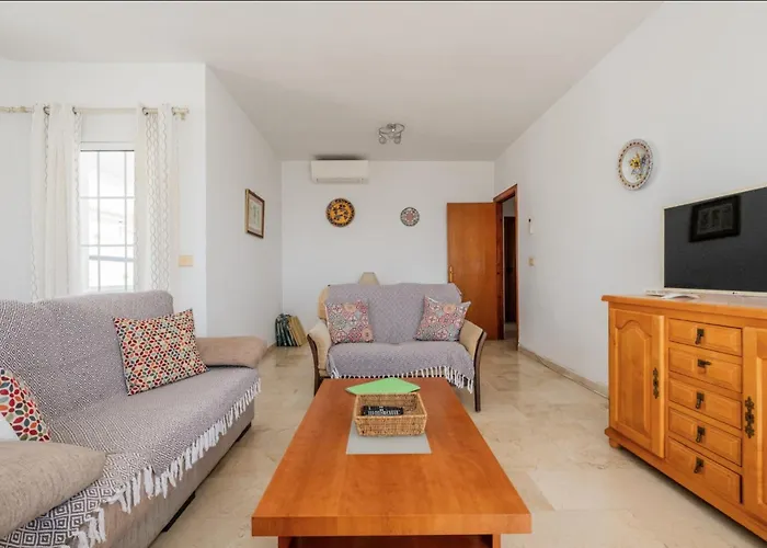 5 Chaparil Beach, Flat 3 With Sea Views Apartament Nerja