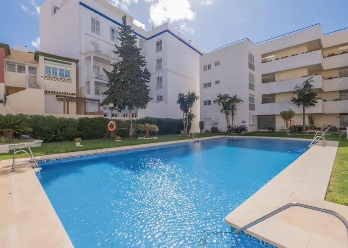 5 Chaparil Beach, Flat 3 With Sea Views Apartament *