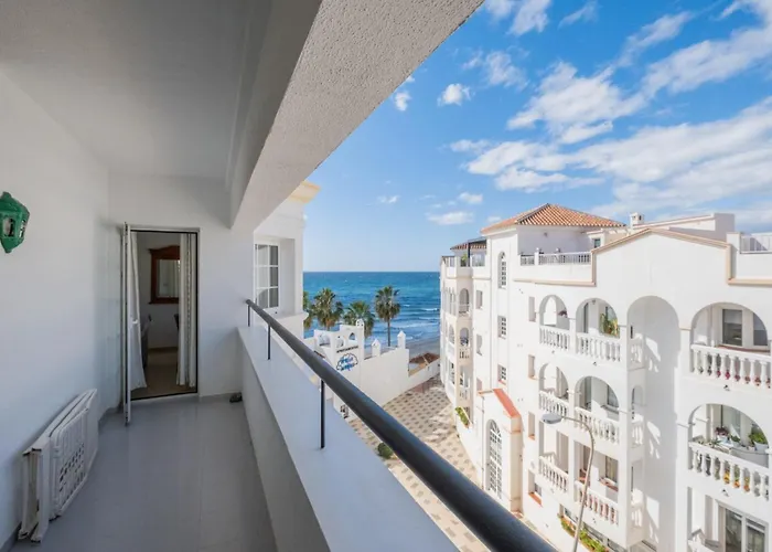 5 Chaparil Beach, Flat 3 With Sea Views