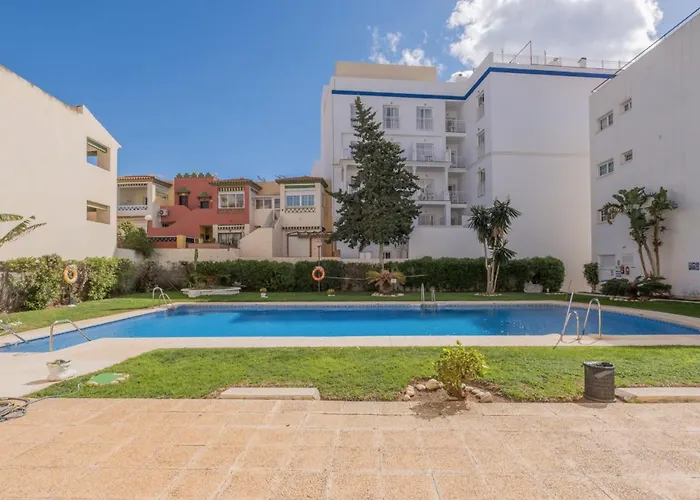Apartament 5 Chaparil Beach, Flat 3 With Sea Views Nerja